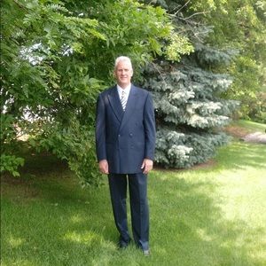 Meet your Posher, Tom